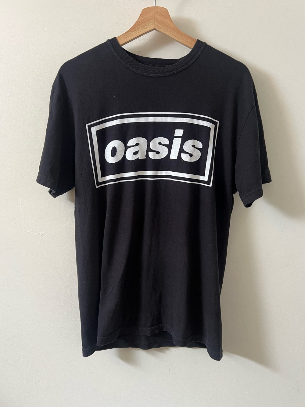 Oasis Graphic Tee